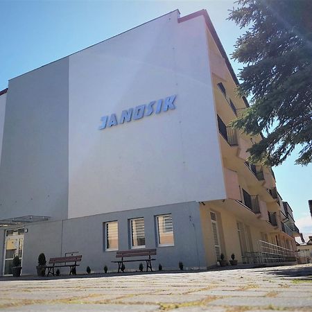 O.W.W Janosik Hotel Ustronie Morskie Luaran gambar